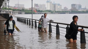 Наводнение в Китае снова привело к гибели людей