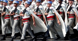 Правительство Франции повысило зарплаты медикам из-за коронавируса