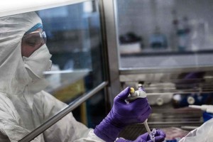 Руководитель ВОЗ высказался о второй волне распространения коронавируса, и необходимости изучить его происхождение
