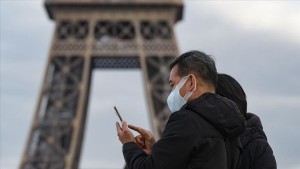 Коронавирус - койки интенсивной терапии в Париже заполнены лишь на 30%, но водятся усиленные ограничения