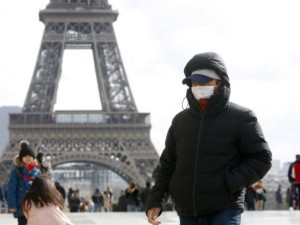 Франция готовится к частичной изоляции на месяц
