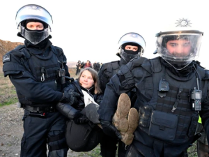 Грета Тунберг задержана полицией Германии