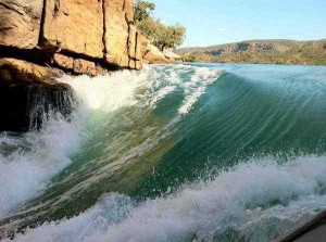 Горизонтальный водопад